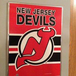NJ Devils Logo picture in frame (19.5” x 14”)